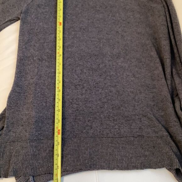 Anthropologie Gray Tunic Sweater Size S - Picture 6 of 8